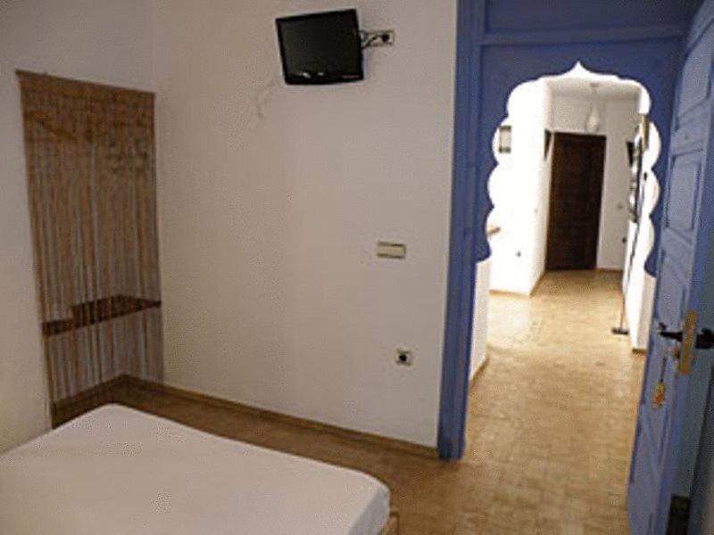 Hostal Extramuros โกนิล เด ลาฟรอนเตรา ภายนอก รูปภาพ