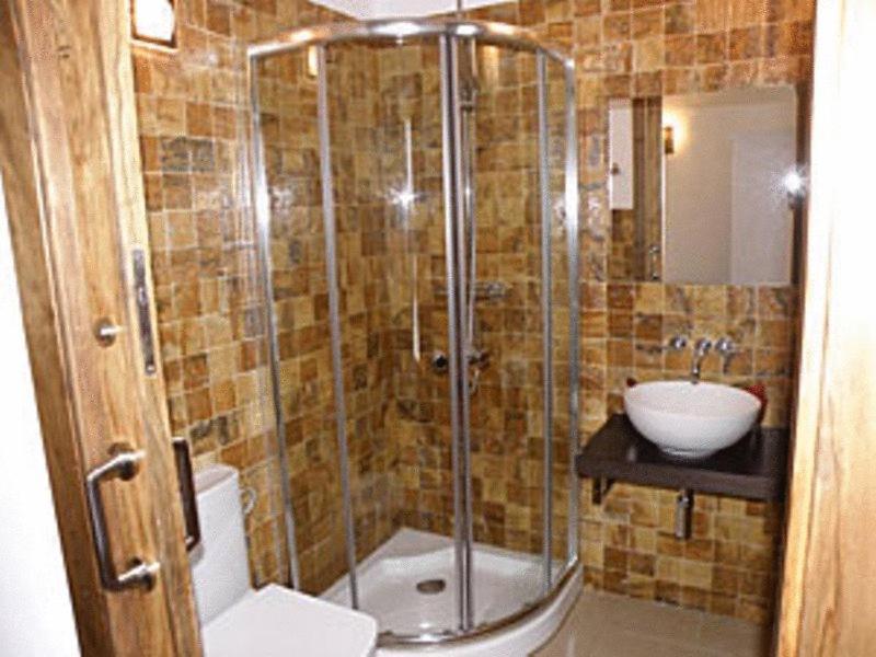 Hostal Extramuros โกนิล เด ลาฟรอนเตรา ภายนอก รูปภาพ