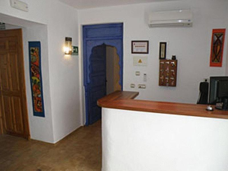 Hostal Extramuros โกนิล เด ลาฟรอนเตรา ภายนอก รูปภาพ