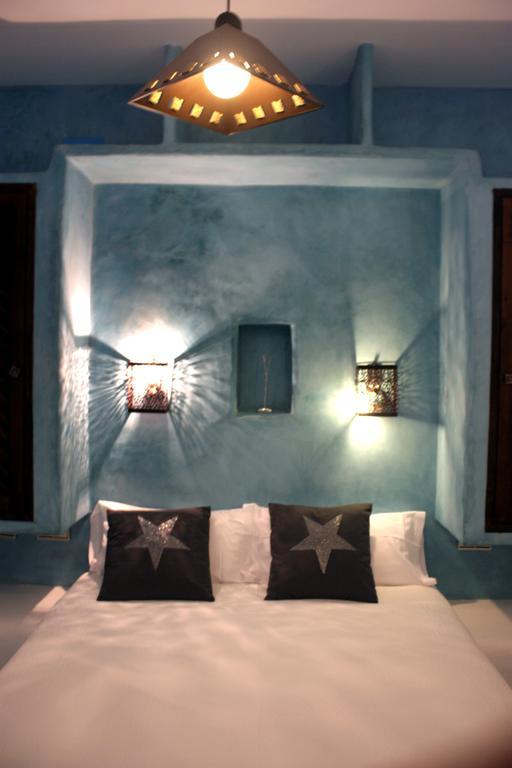 Hostal Extramuros โกนิล เด ลาฟรอนเตรา ภายนอก รูปภาพ