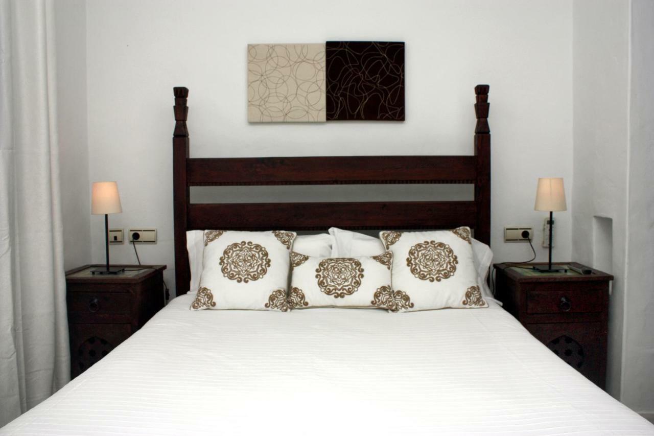 Hostal Extramuros โกนิล เด ลาฟรอนเตรา ภายนอก รูปภาพ